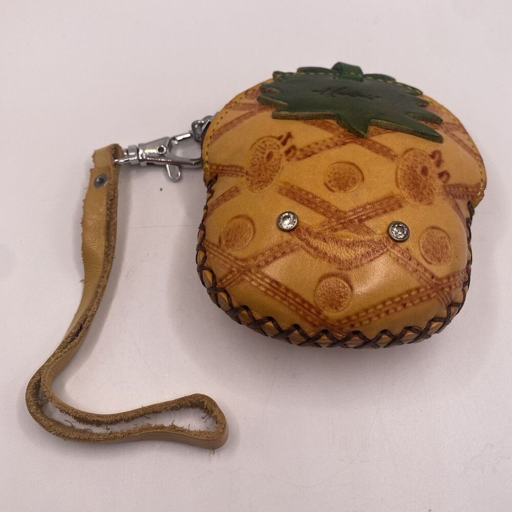 Hanna Pineapple Coin Wallet Wristlet Tan/Green Zipper Wrist Strap Studs